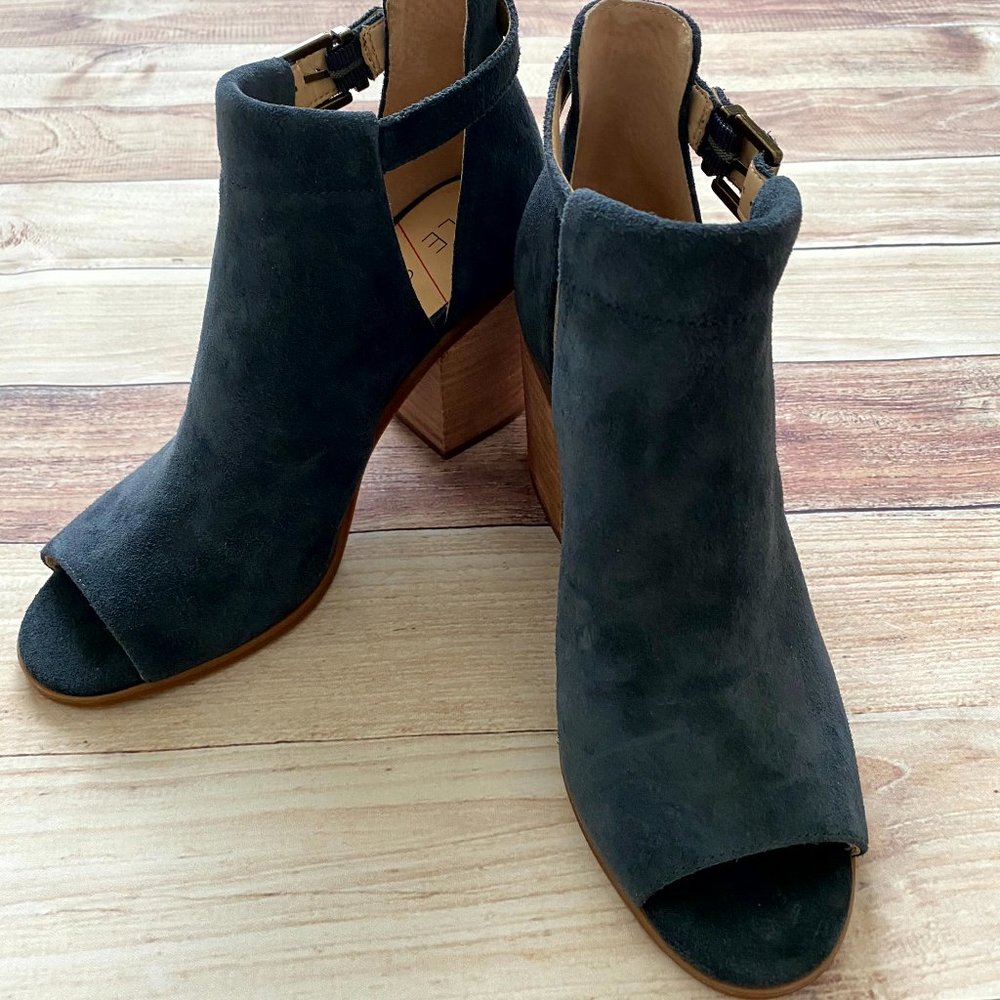 Women's Sole Society So-Ferris Open Toe Booty | Size 8M | Navy | New Never Worn